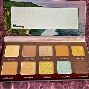 BRAND NEW Wander Beauty - Wanderess Escape Colorful Shimmer Eyeshadow Palette